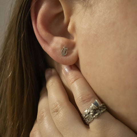 14K white gold Harpa earrings
