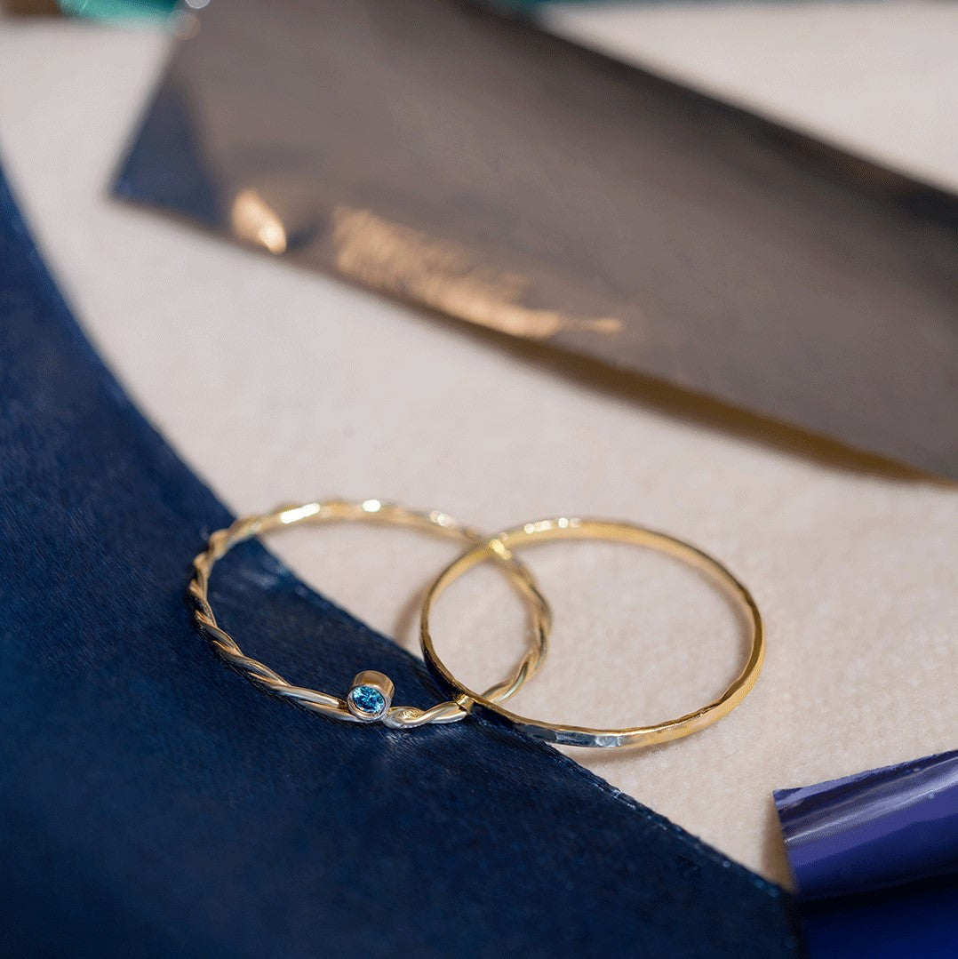 BlueDia Twisted 14K yellow gold ring