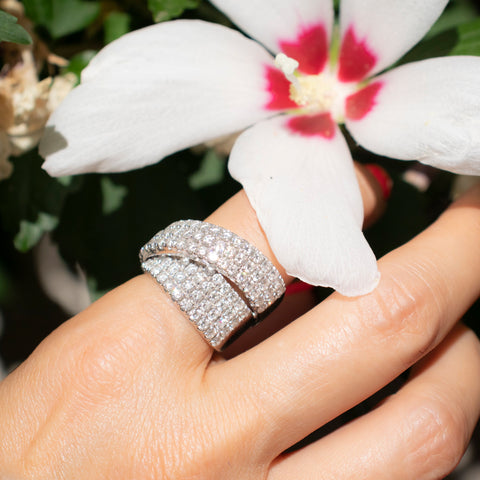 18K white gold engagement ring with morganite and diamonds 0.64ct