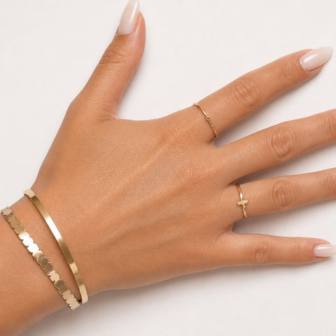 Simple 18K white gold bracelet