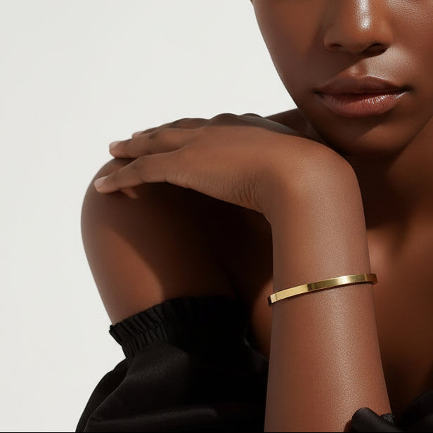 Simple 18K white gold bracelet