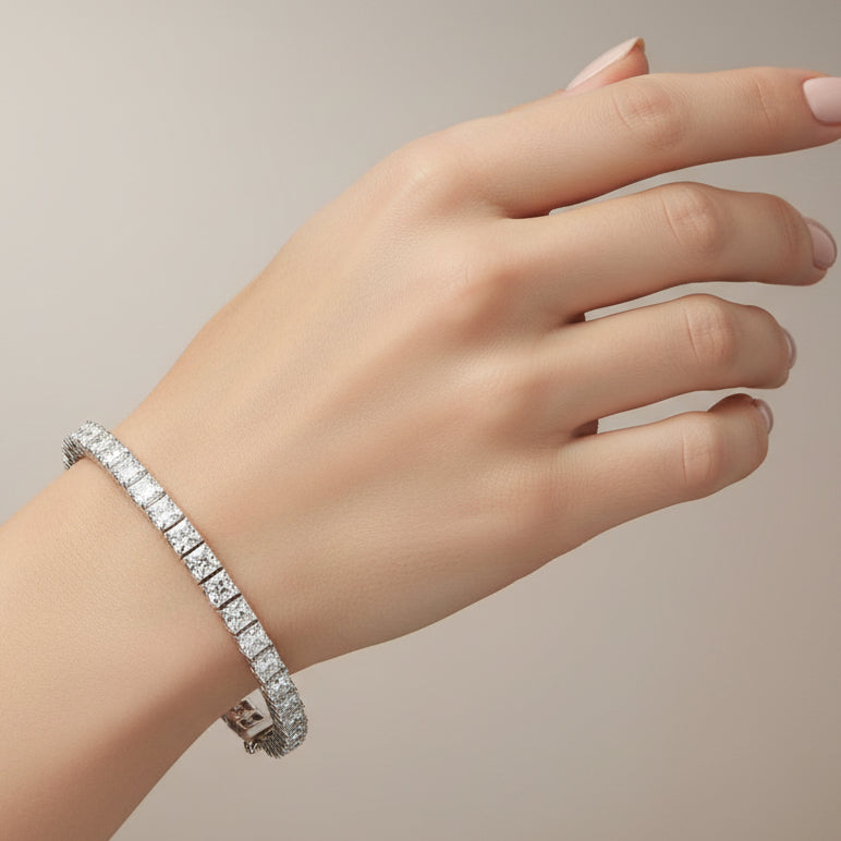 Bratara tennis cu diamante 4.00ct princess cut din aur alb 18k