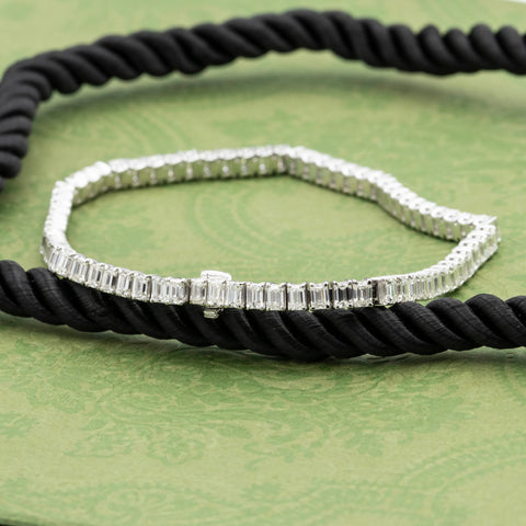 Bratara tennis cu diamante 8.64ct emerald cut din aur alb 18k