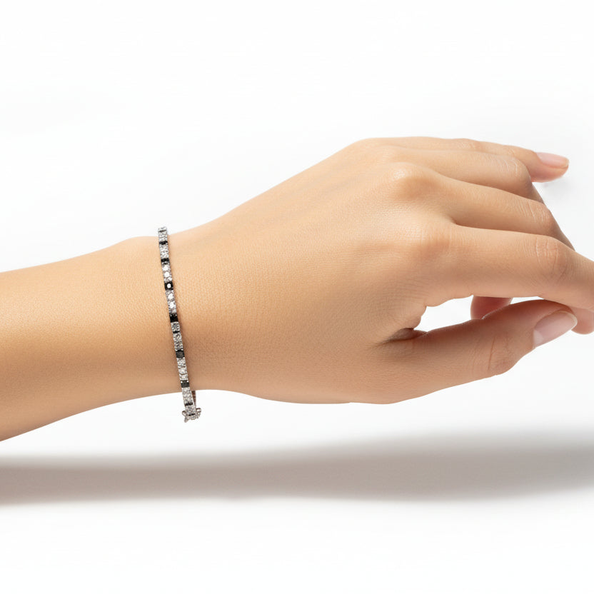 Bratara tennis cu diamante albe si negre 2.11ct din aur 18K