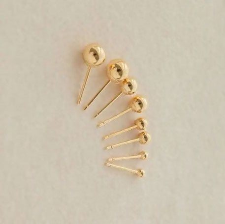 Ball earrings with 14k yellow gold chain and rod