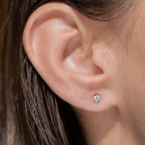 18k gold earrings with 0.26ct diamonds