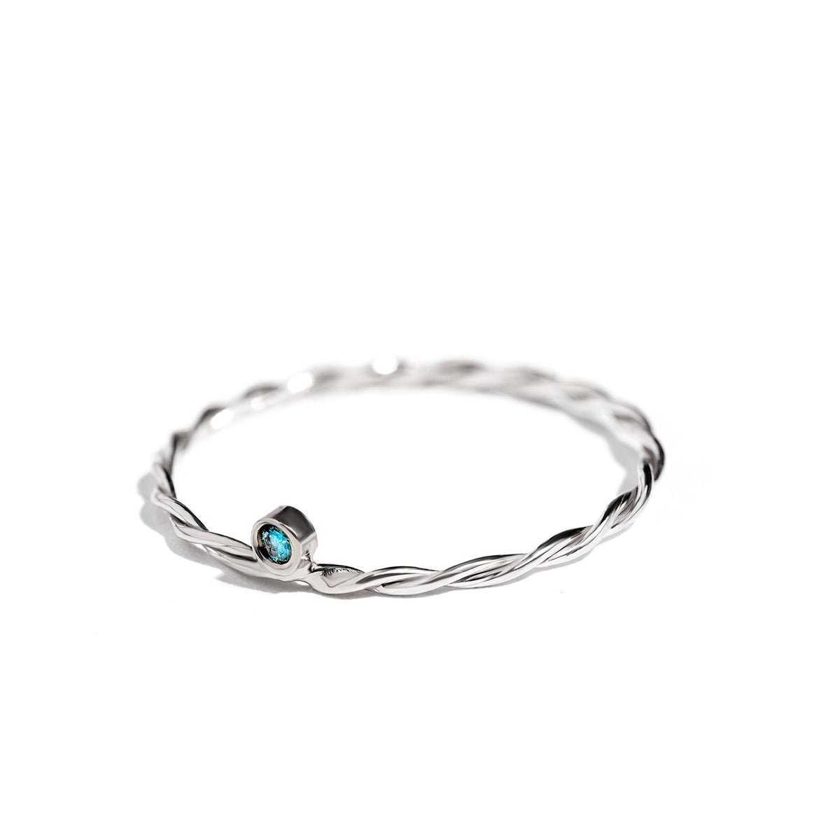 BlueDia Twisted 14K white gold ring