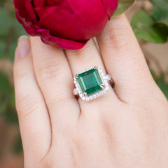 Square Emerald 5.90ct and Diamonds 0.57ct Ring – London Collection