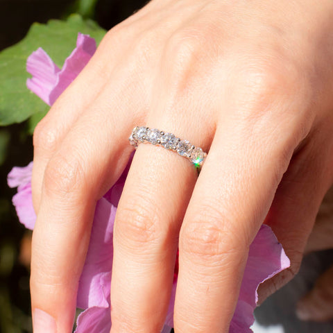 Inel Eternity cu 15 diamante 4.50ct din aur alb de 18k