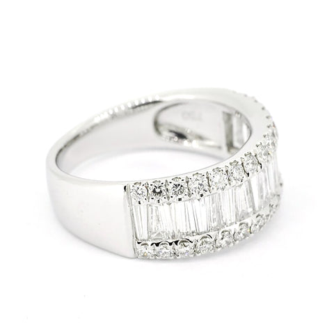 18K white gold engagement ring with morganite and diamonds 0.64ct
