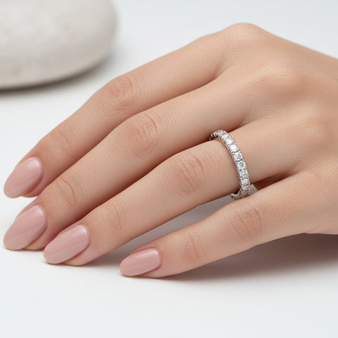 18K white gold engagement ring with morganite and diamonds 0.64ct