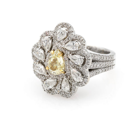 Inel Floare cu diamant galben de 1.04ct si diamante albe  1.27ct din aur alb de 18k