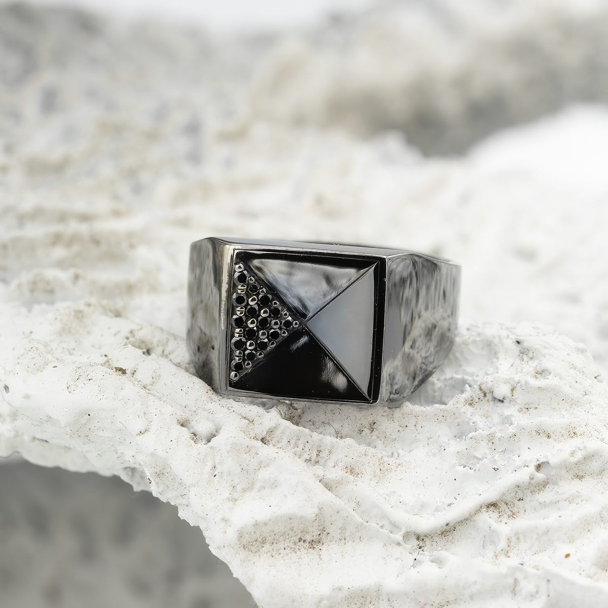 Bubbles ring with 14K white gold zirconia