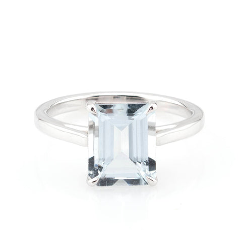 18K white gold engagement ring with 0.50ct diamonds