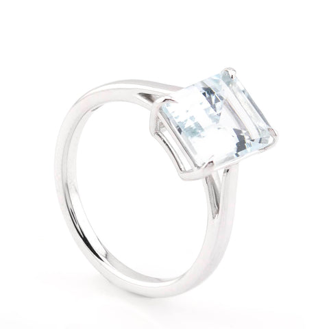 18K white gold engagement ring with 0.50ct diamonds