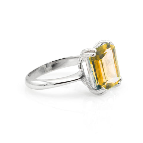 18K white gold engagement ring with 0.50ct diamonds