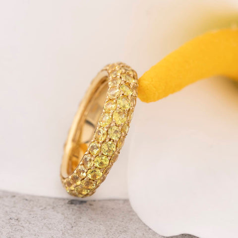 Inel pave 4.50ct safire galbene din aur galben 18k