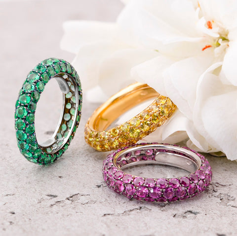 Inel pave 4.50ct smaralde din aur alb 18k