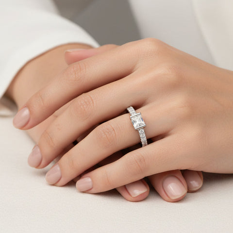 18K white gold engagement ring with morganite and diamonds 0.64ct