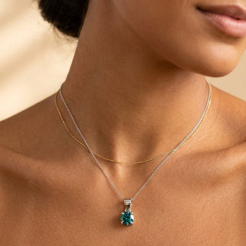 18k yellow gold 3D Star pendant chain with 1.25mm diamonds