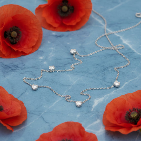 Lantisor cu 5 diamante 0.53ct din aur alb de 18k