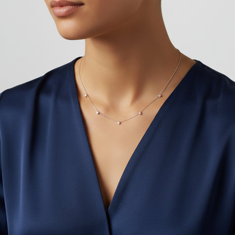 Lantisor cu 5 diamante 0.53ct din aur alb de 18k