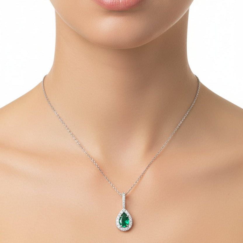 Lantisor cu smarald 0.30ct si diamante 0.13ct din aur alb de 18k