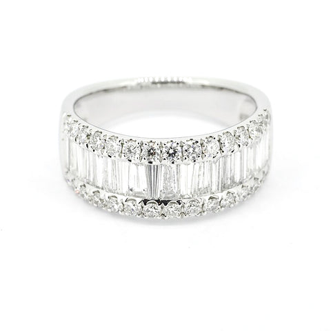 18K white gold engagement ring with morganite and diamonds 0.64ct