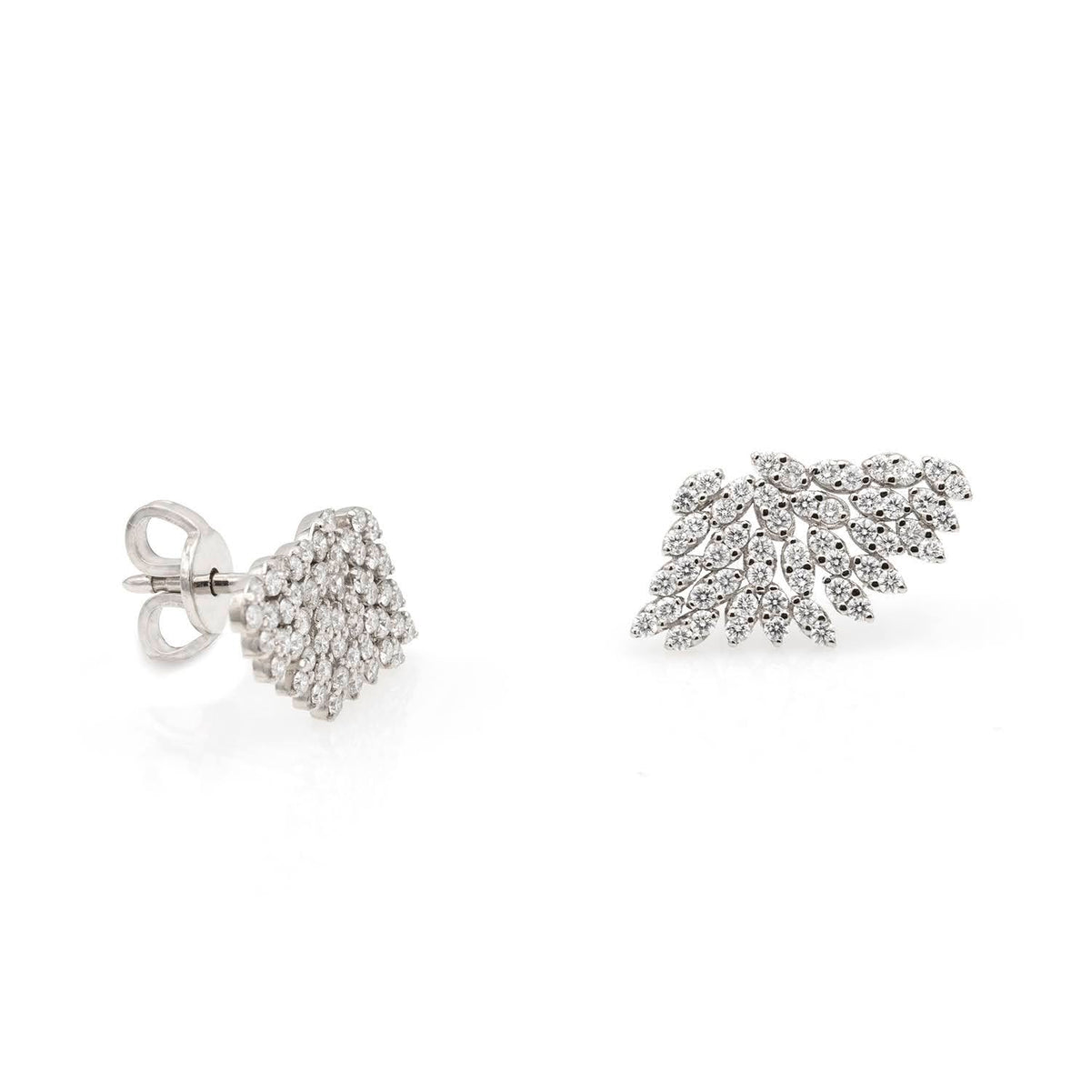 Cercei Aripa cu diamante albe 0.58ct din aur alb de 18k