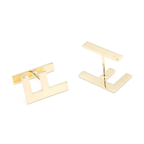 Butoni Alfabet cu 2 diamante din aur galben de 14K