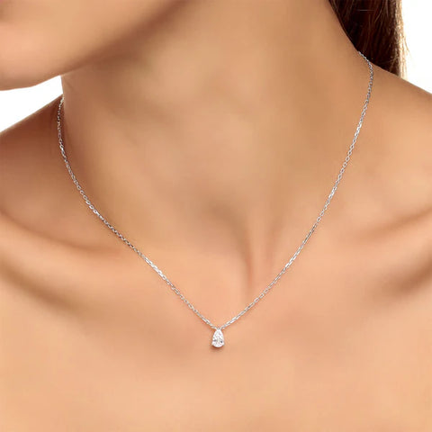 18k yellow gold 3D Star pendant chain with 1.25mm diamonds